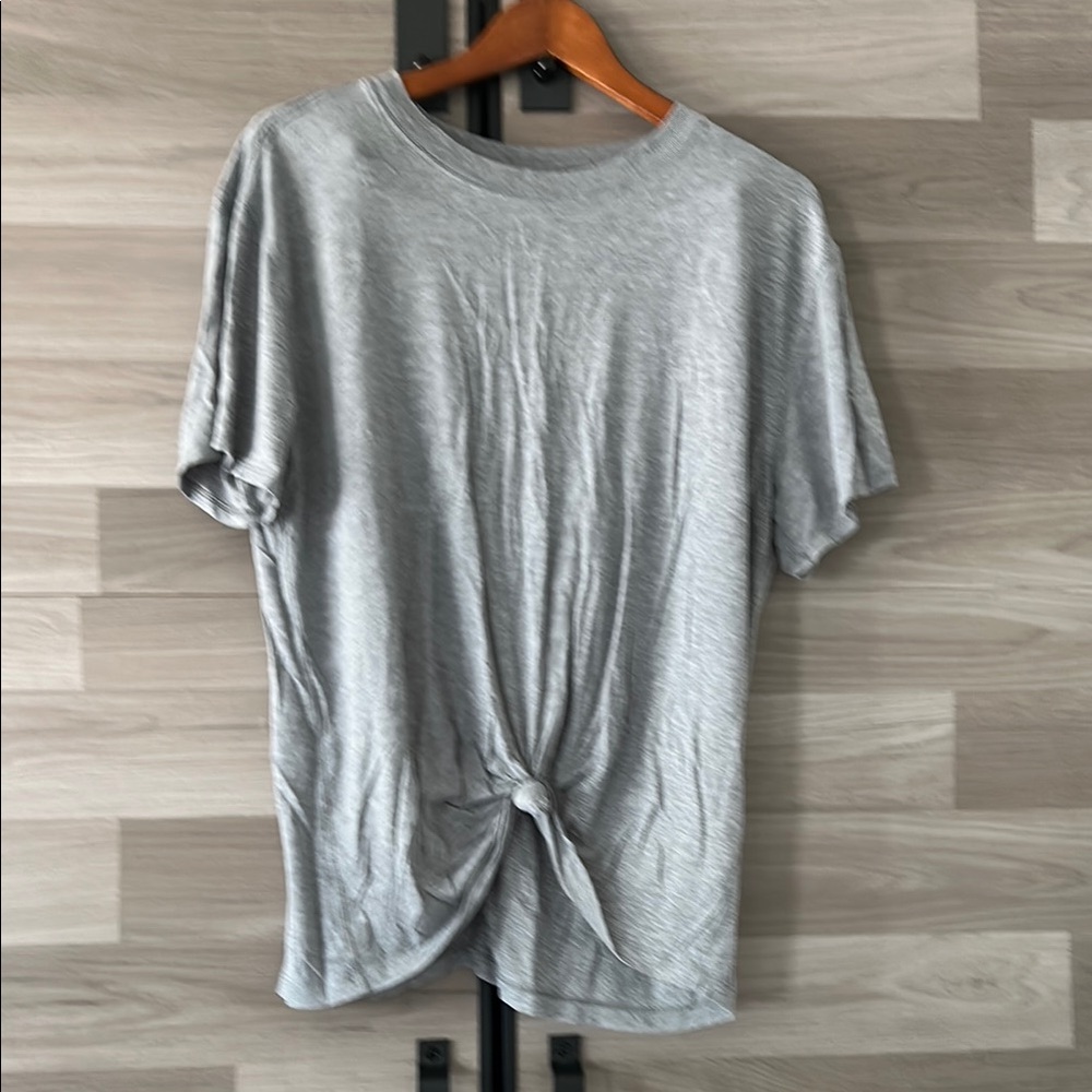 Lululemon T-Shirt